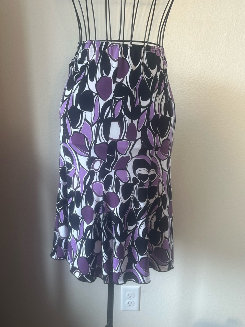 Vintage Y2K Office Siren Printed Purple Black and White Midi Skirt